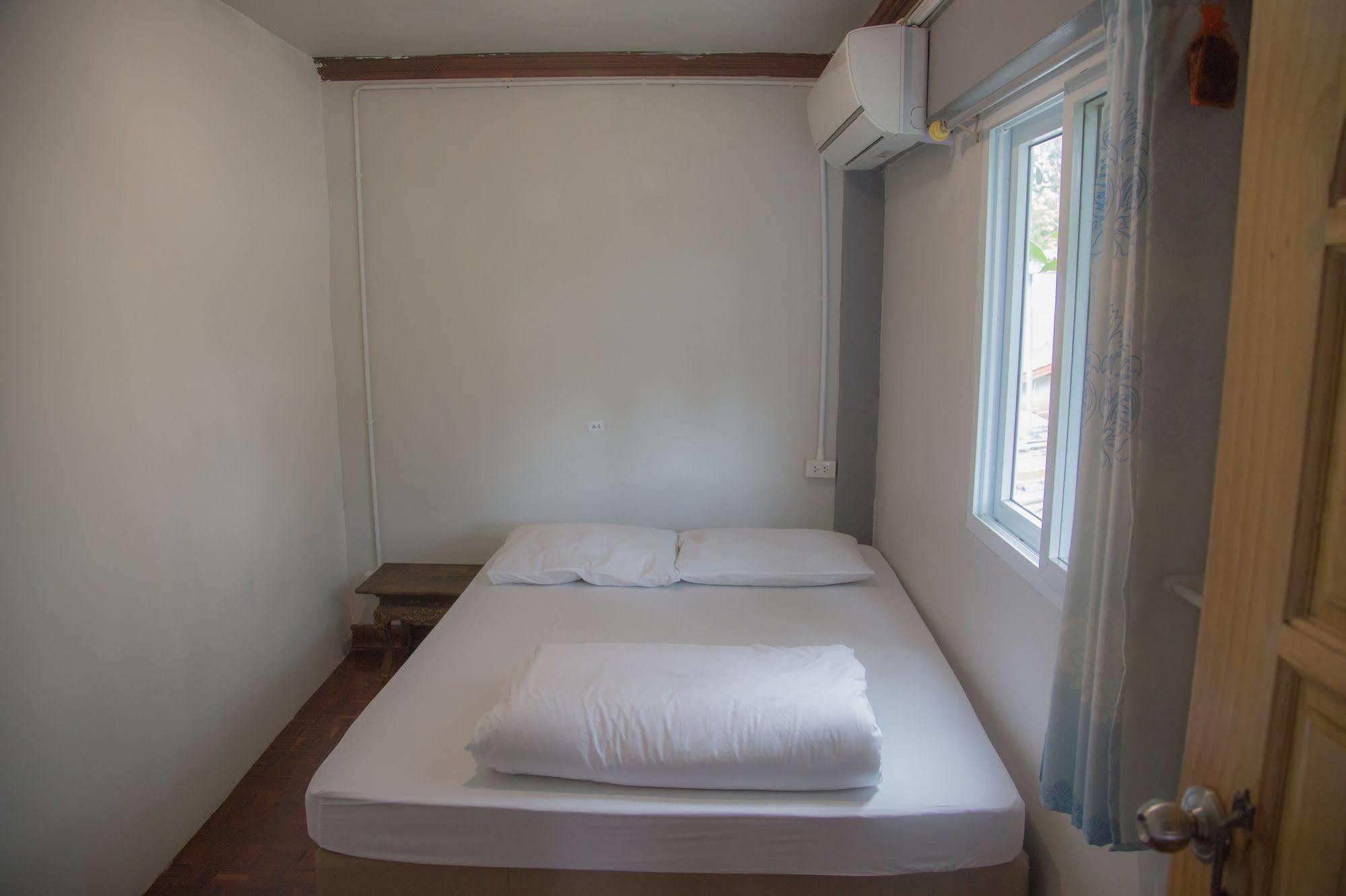 Cassette Hostel Chiang Mai Exterior photo