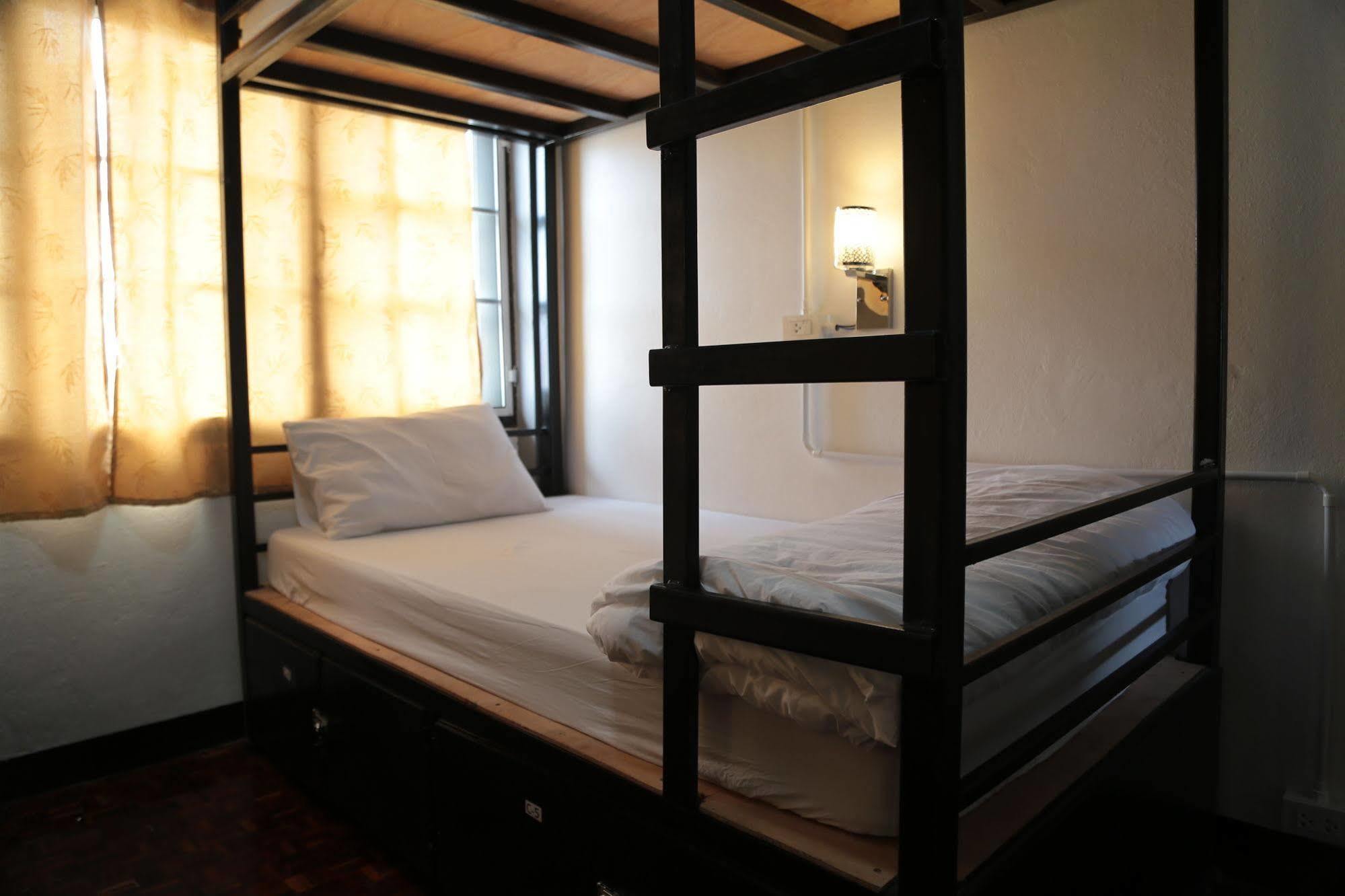Cassette Hostel Chiang Mai Exterior photo