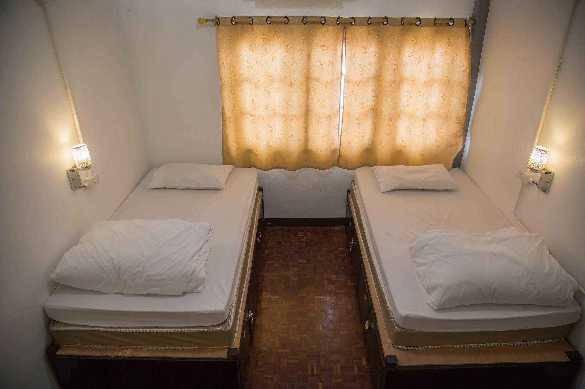 Cassette Hostel Chiang Mai Exterior photo